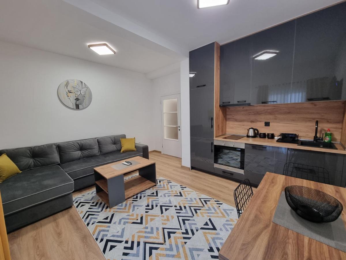 Dom B Apartment Budva