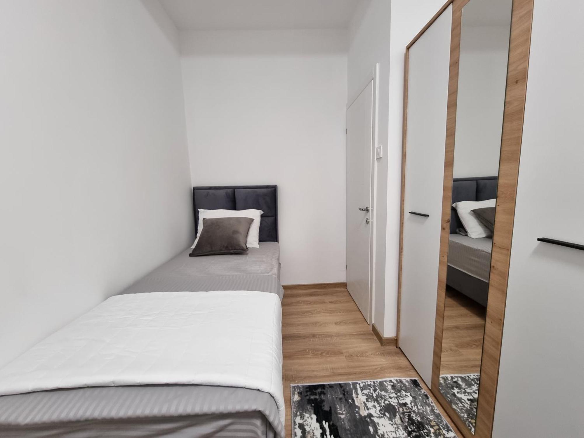 Dom B Apartment